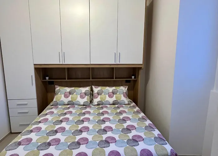 Bellagio Inn Vista Апартаменты